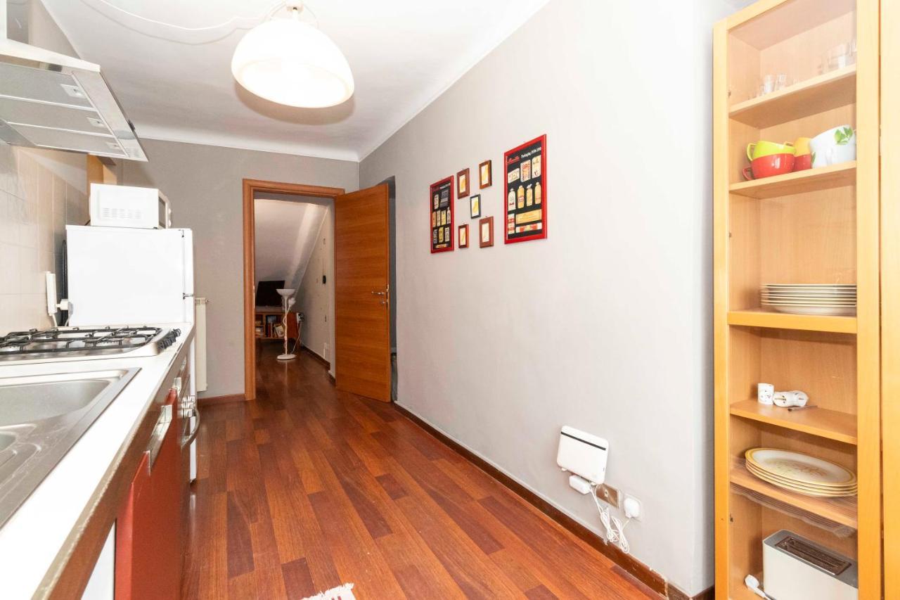 San Salvario Apt With Balcony Turin Bagian luar foto