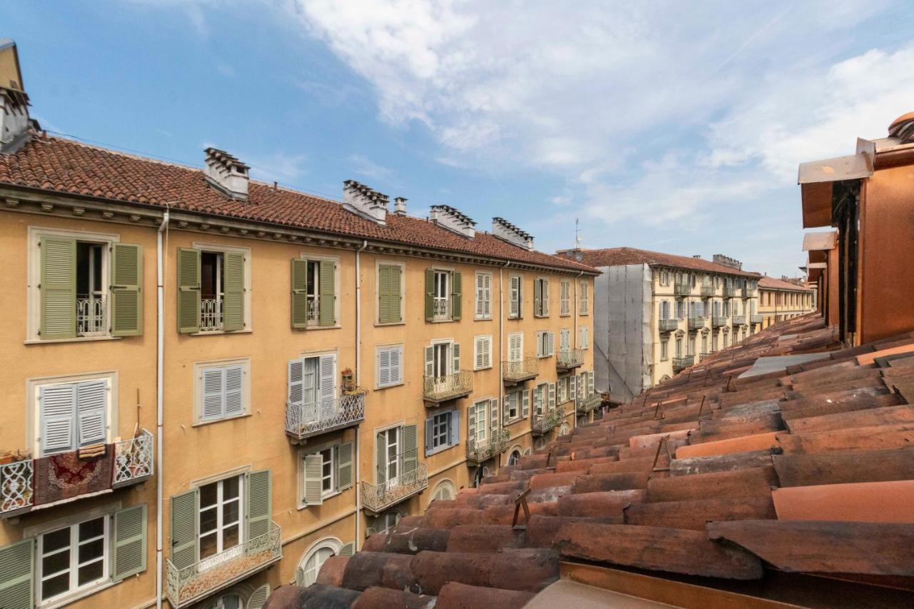 San Salvario Apt With Balcony Turin Bagian luar foto
